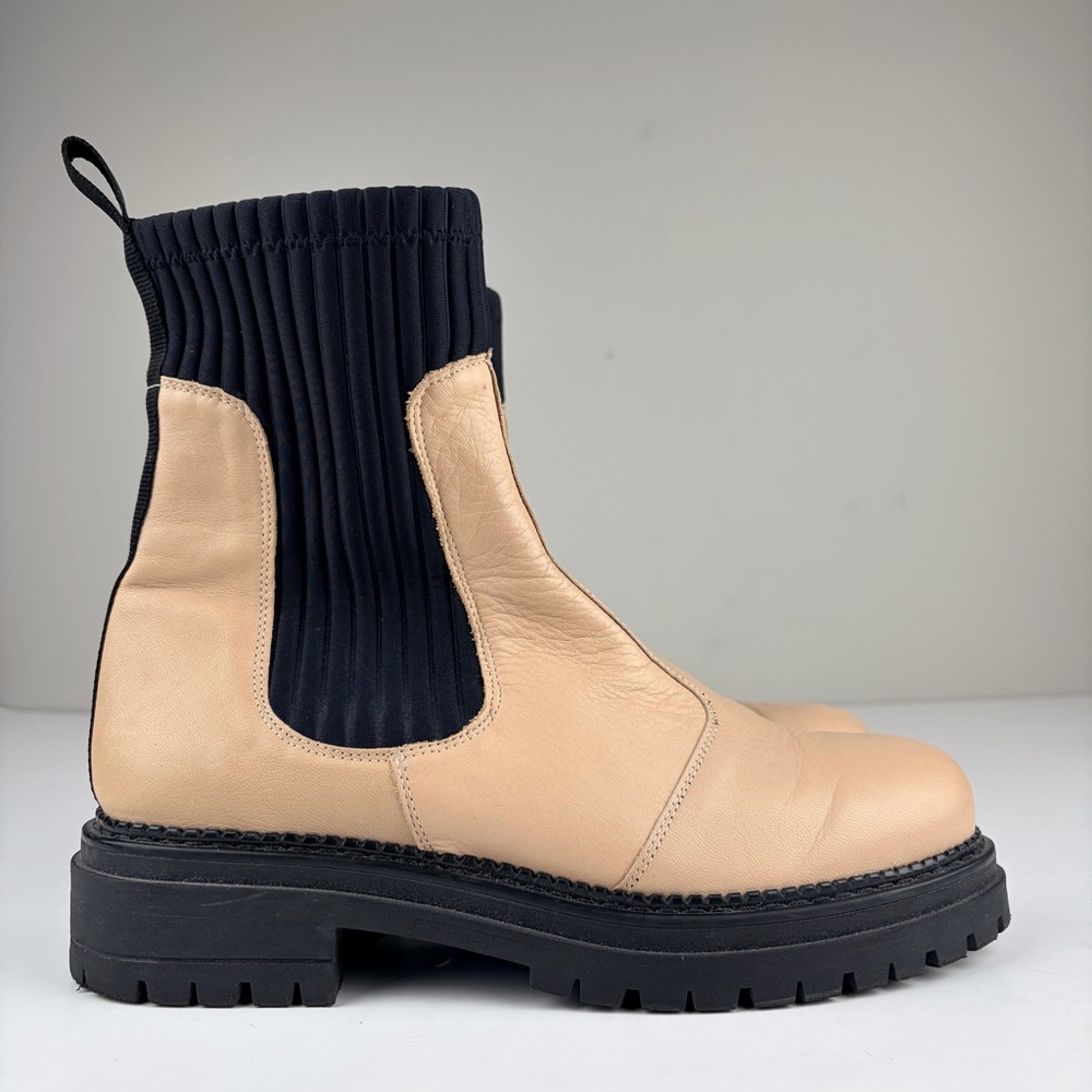 Anthropologie Leather Lug Sole Stompy Knit Chelsea Boots Sz 41 Beige